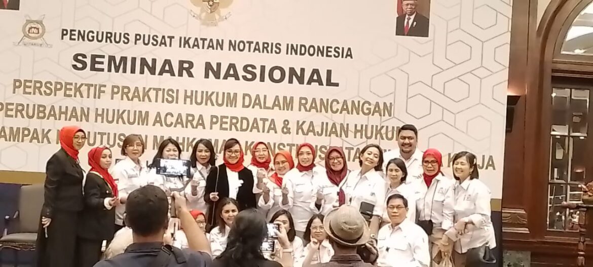 Membuka Seminar Nasional Ikatan Notaris Indonesia Ini Pesan Yasonna Kepada Notaris