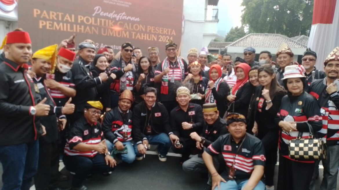 Partai Kebangkitan Nusantara (PKN) yang didirikan oleh para loyalis Anas Urbaningrum, akan mendaftar sebagai calon peserta Pemilu 2024 hari ini,