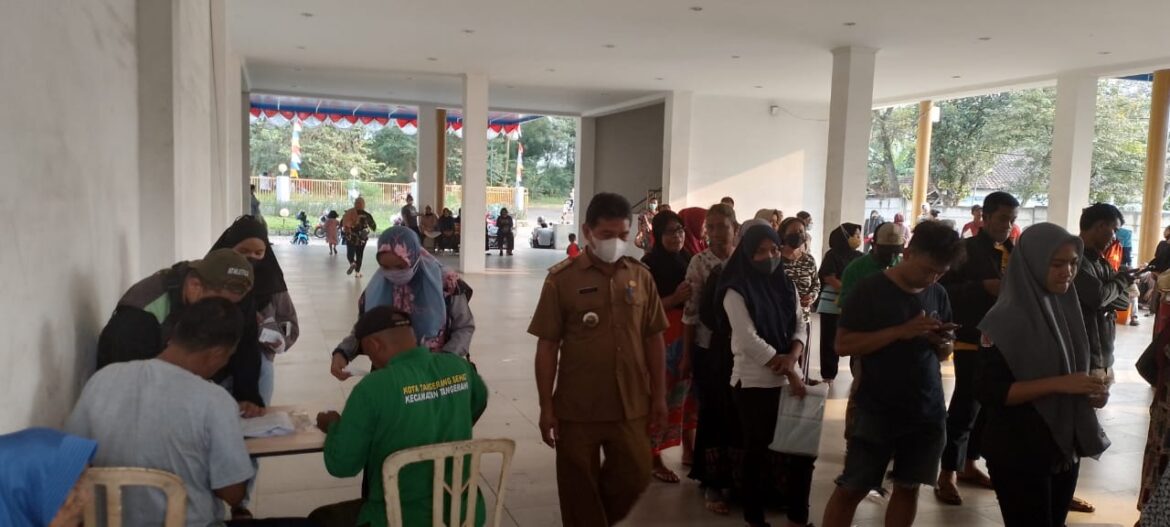 Dimana Semua keluarga penerima manfaat (KPM) mengambil di gedung seni budaya