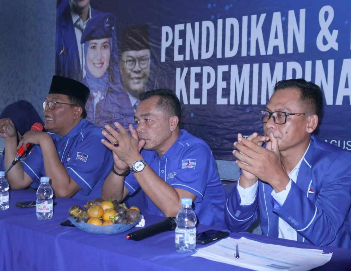 Untuk bekal para kader saat berada di lingkungan masyarakat sekaligus persiapan