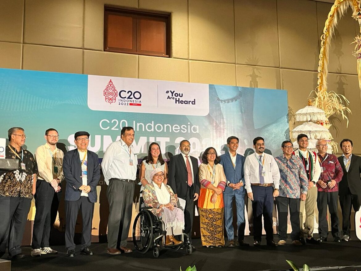 ECONOMIC ZONE Keberhasilan Kota Cerdas merupakan kombinasi dari efektivitas pengelolaan sumber daya