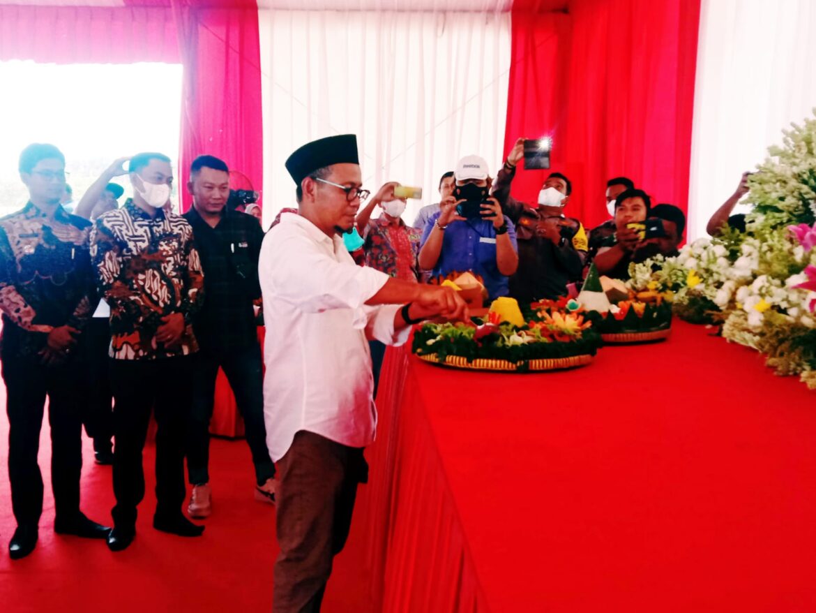 PT BBI melaksanakan tasukuran pembagunan Jalan Doa dan Santunan Yatim