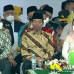 Presiden Jokowi yang datang bersama Ibu Negara Iriana Joko Widodo disambut tarian kolosal