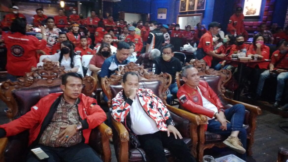 PBB DKI Jakarta mengusung tema Ikutilah Zamanmu, Jangan Tinggalkan Budayamu. Acara berlangsung meriah.