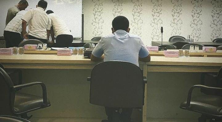 Kapolda Metro Jaya saja takut menangkap Raja Sapta Oktohari dan pengacaranya Natalia Rusli yang sudah jadi Tersangka dan DPO.