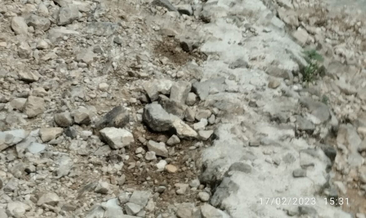 JALAN DELLENG SIMPONEN KECAMATAN PARLILITAN HUMBANG HADUNDUTAN PROVINSI SUMUT.