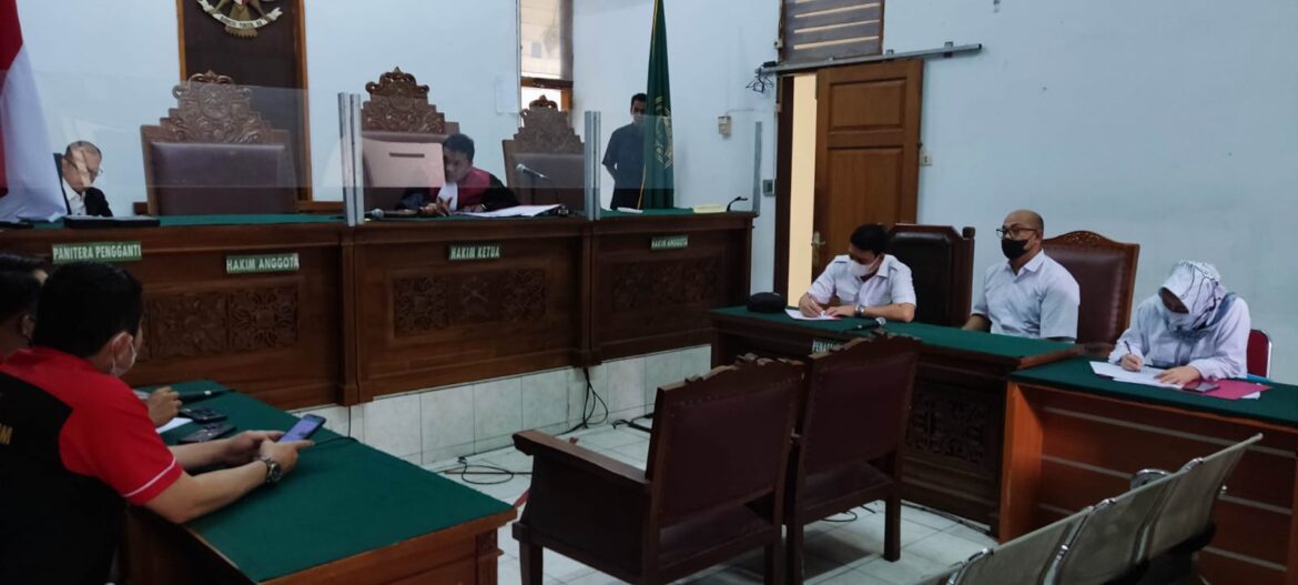 Bahkan di duga kasus ini di buat dan di bungkus seolah-olah bahwa Alivin Lim bersalah berat.