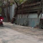 Kurang survey terhadap jalan-jalan yang berlubang, sepertinya Jalan Bayur Kota Tangerang sering terjadi kecelakaan.