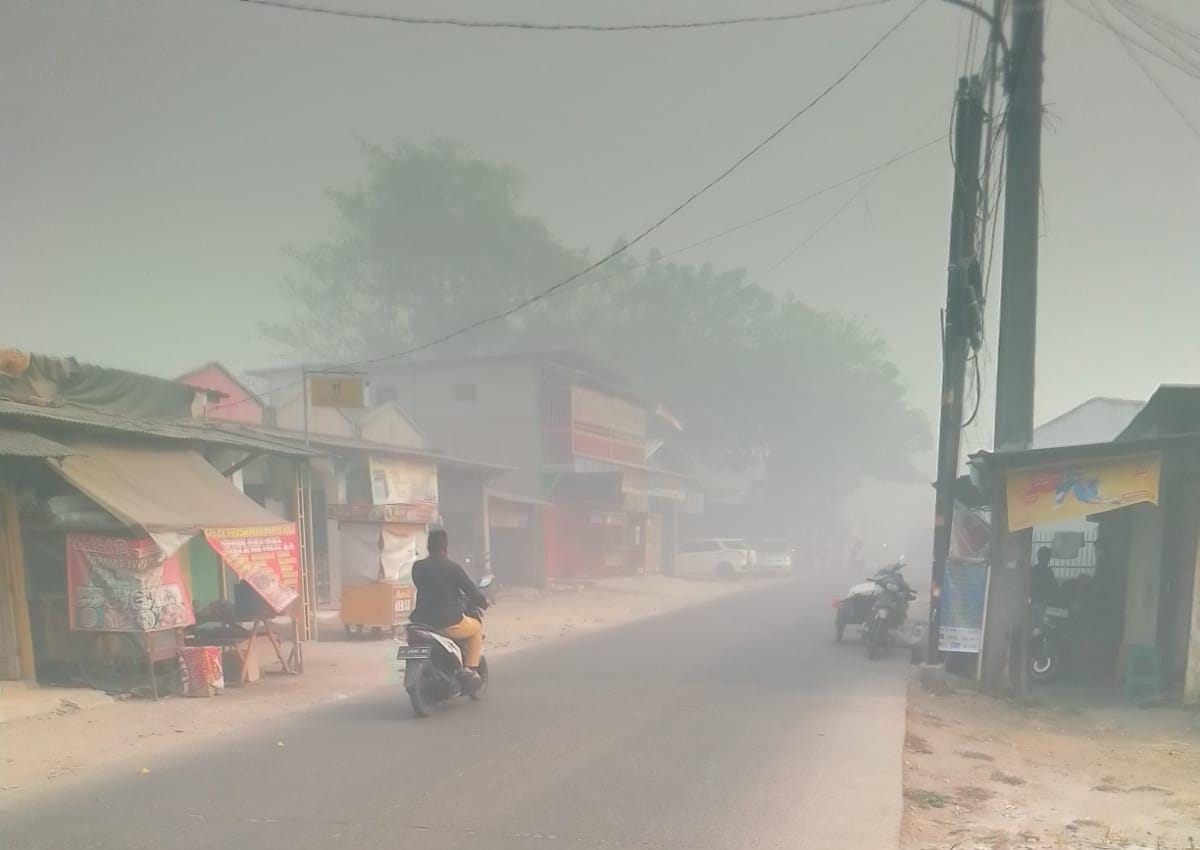 Warga Bayur Kelurahan Priuk Kota Tangerang, diduga pembakaran itu di sengaja.