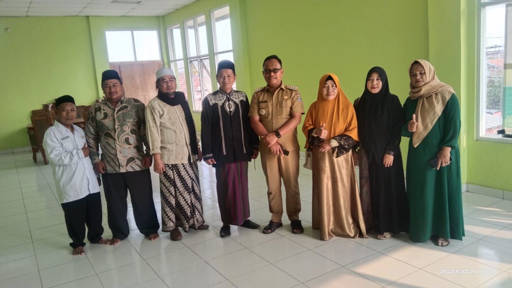 Dalam kunjungan tersebut, selain untuk menambah kedekatan dan mempererat tali silaturahmi, Antara pemerintah.