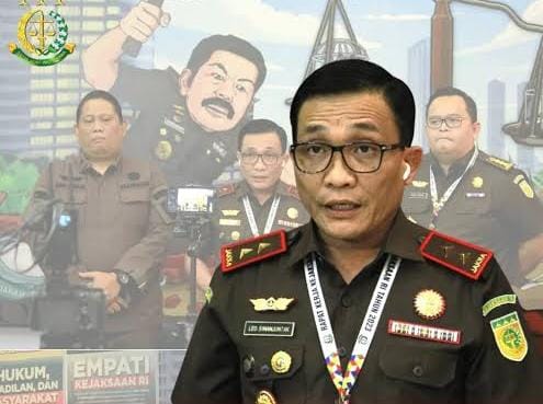 Hasil hitungan Kejati Banten 2 sekolah di Tangerang sekitar Rp 15 milyar lebih.
