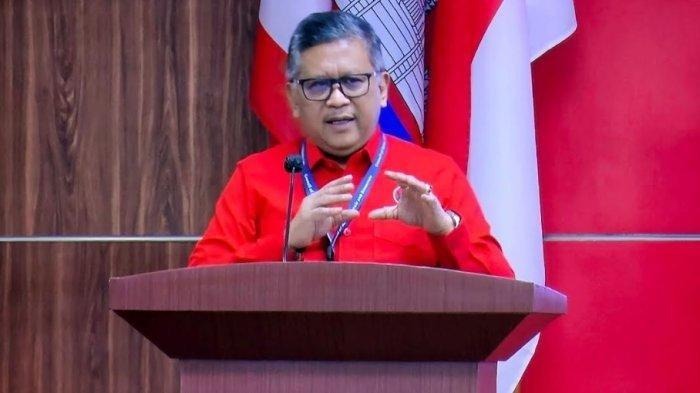 Saat ditanya tentang Masiku oleh awak media Hasto, bahwa KPK harus fokus pada Korupsi.
