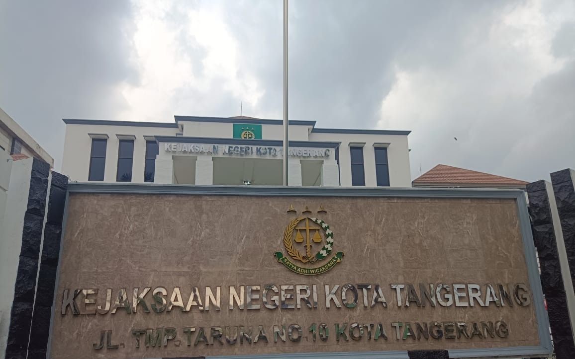 Penkum kejati Banten. Tuntutan narkotika 13 tahun di vonis hakim 20 tahun tanggung jawab kajari kota.