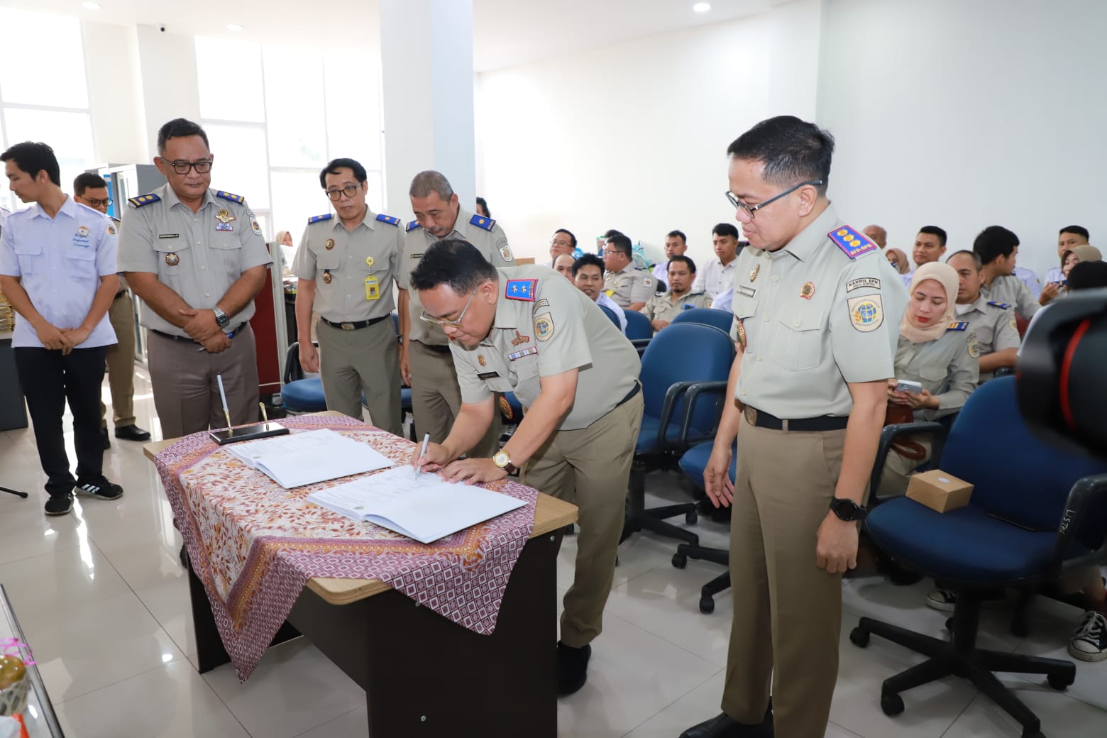 Target PTSL 2024 Rampung, Tahun 2025 Kantor Pertanahan Kota Serang Memiliki Target SHAT PTSL Sebanyak 1.225 Sertipikat.