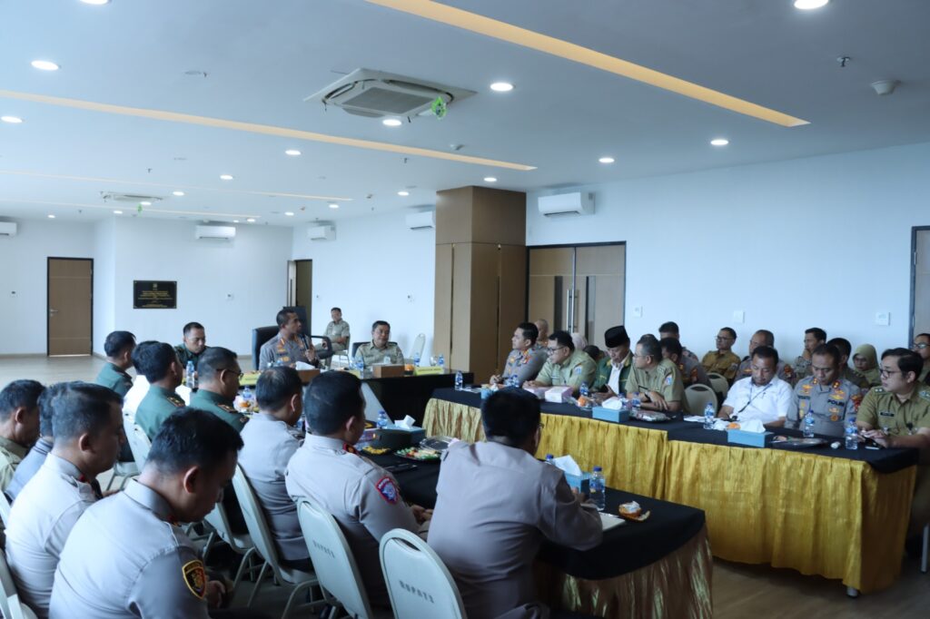 Sinergi Jelang Ramadhan 1446H, Polres Metro Jakarta Barat Bersama 3 Pilar Gelar Rapat Koordinasi.