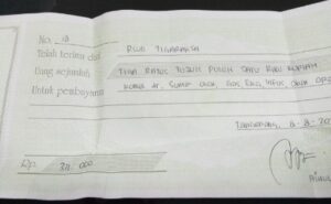 Kwitansi dikeluarkan rumah sakit