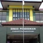 DINAS PENDIDIKAN KABUPATEN TANGERANG MENGANGGAR 2,8 MILYAR UNTUK PENGADAAN PAKET PEMBELAJARAN DIGITAL UNTUK TINGKAT SMP DAN SD