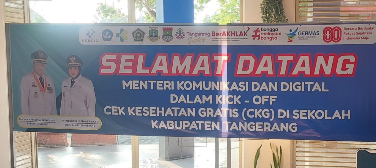 Kementerian komunikasi dan digital melaksanakan kick off Pemeriksaan Kesehatan Gratis (PKG) Usia Sekolah di SMP Swasta Penabur Gading Serpong Kabupaten Tangerang
