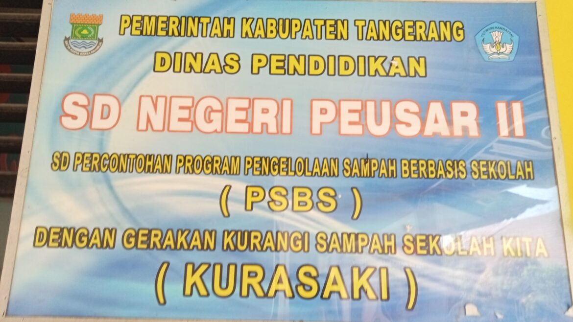Atap Gedung SD Negeri PEUSAR 2 Kan.Tangerang, Rawan Roboh, Lapuk Termakan Usia.