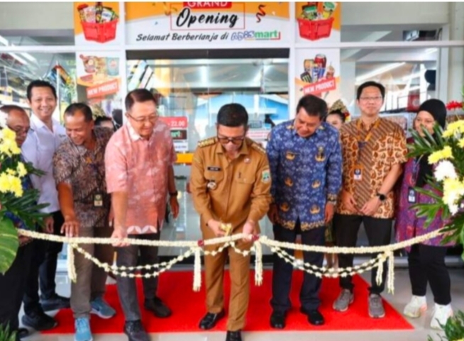 PT. Adis Dimension  Footwear Mendapatkan Apresiasi Dari Bupati Kab.Tangerang, sebagai mitra pemerintah daerah dalam Meningkatkan kwalitas Tenaga Kerja.