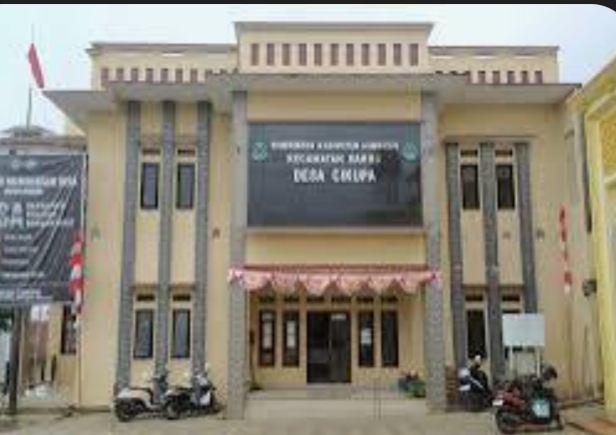 Bupati dan Camat terseret sengketa lahan di Desa Cikupa.